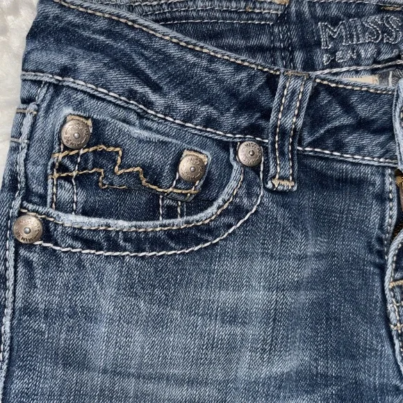 Miss Me Sunny ☀️ Low-Rise Skinny Jeans, Size 26 - Picture 3 of 16